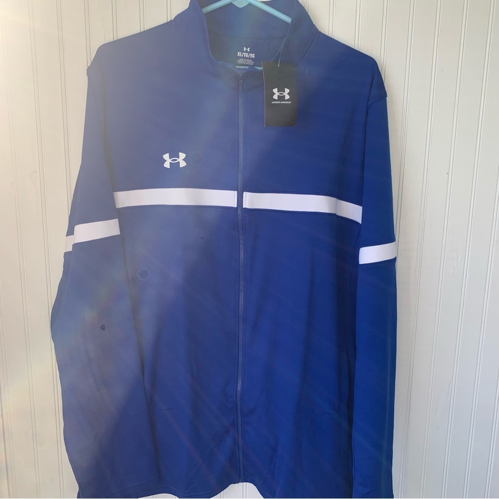 Under Armour (XL) ( NWT)Men's Performance Jacket in Blue and White - Picture 3 of 7